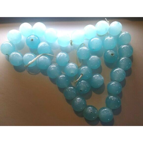 37 Cherry Brand Light Blue Translucent Round Vintage Glass Beads 13/14 mm Japan - Picture 5 of 7